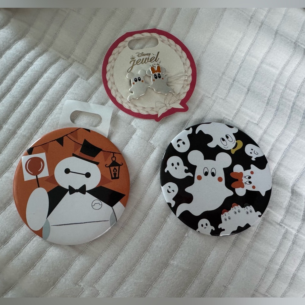 Cutest Disney Halloween Clips and Pins
